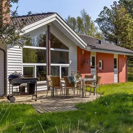 Nyaraló Mojag - 1km From The Sea By Interhome